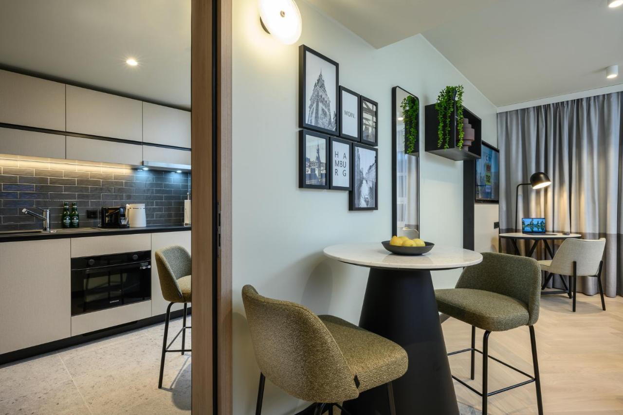 Master Altona Apartment Hamburg Exterior photo